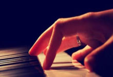 全国春季游泳锦标赛开赛 孙佳俊男子100米蝶泳摘金2025-03-19.